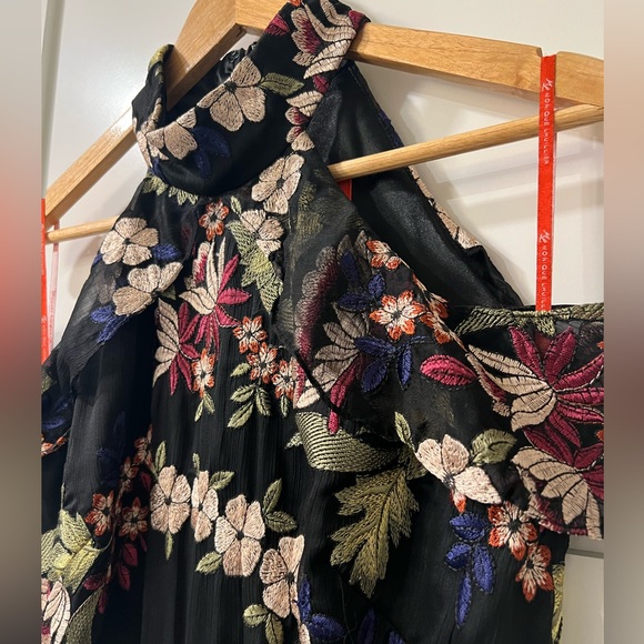 Monique Lhuillier Black Floral Garden Embroidered Dress- size 6 - Picture 5 of 10